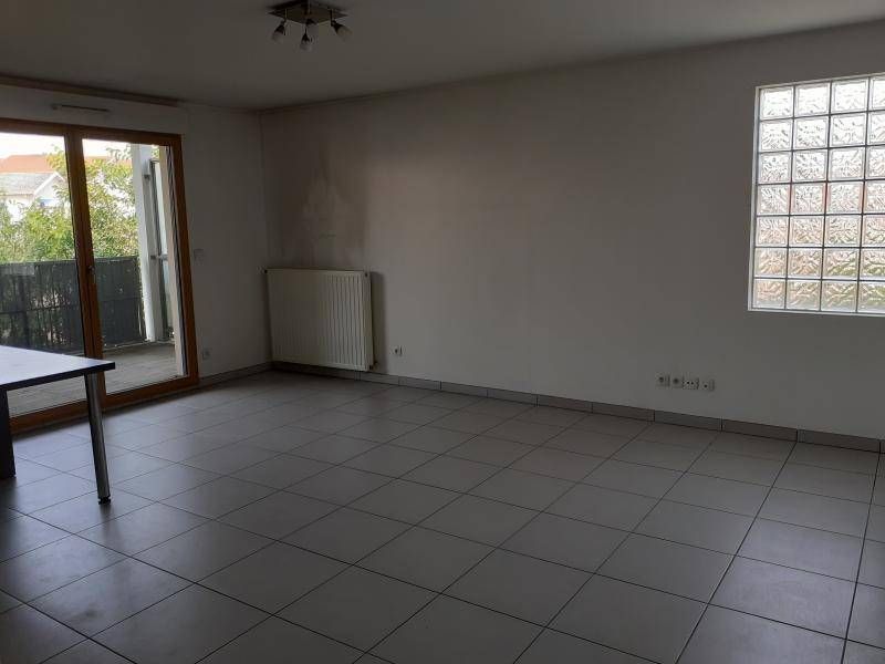 LOUÉ : Appartement T3 avec balcon et garage au cœur de la Tour de Salvagny (69890)